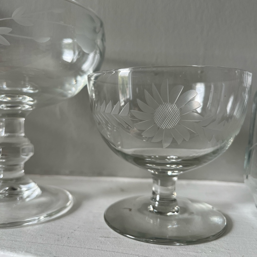 Vintage/Antique Glass and Crystal 5 lb Mystery Box —
Re-sellers/DIY welcome! - Picture 12 of 13